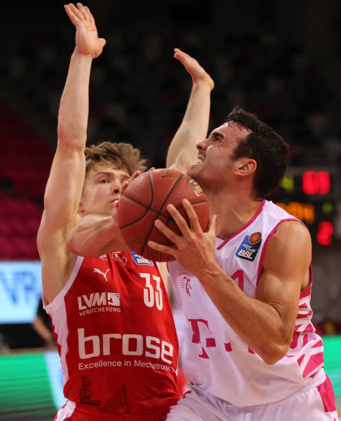 斯卡发文欢 斯卡发文欢