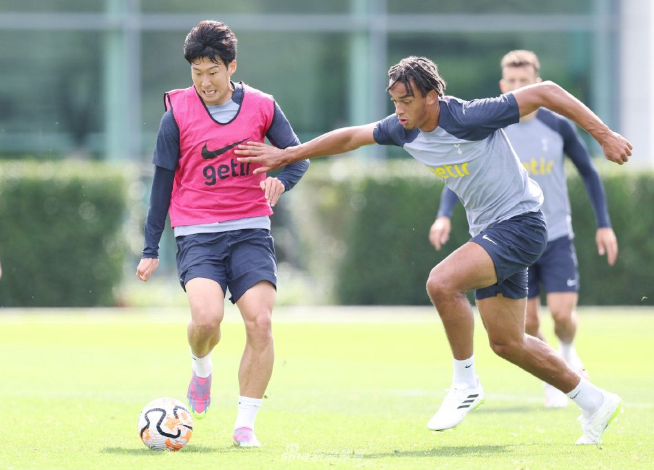 是球员展现 是球员展现